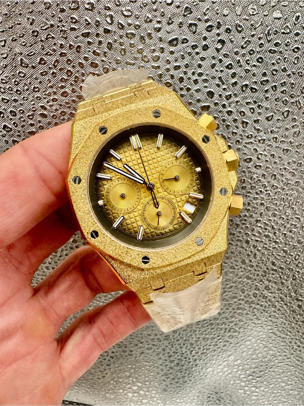 Luxury 41mm HQ quartz mechanical frosted gold gold men’s watch rubber strap